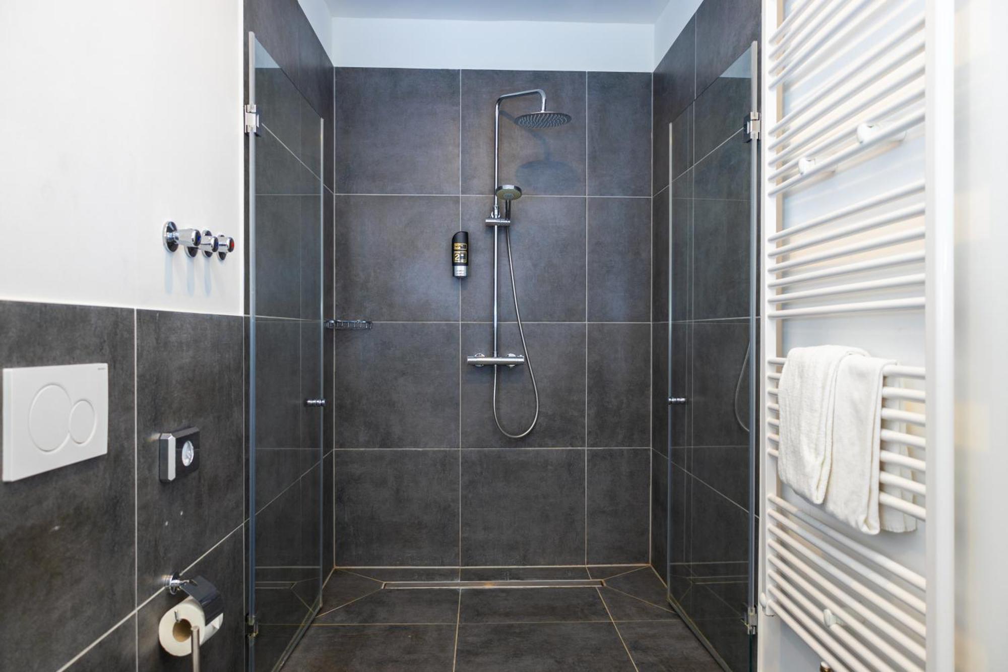 Hotel Innception Kolonia Zewnętrze zdjęcie