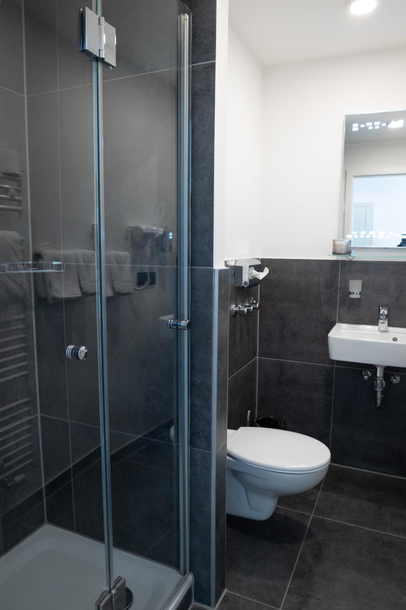 Hotel Innception Kolonia Zewnętrze zdjęcie